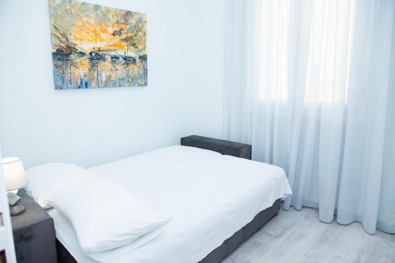 Sunny And Minimal In Glyfada With 3 Bdrm Διαμέρισμα