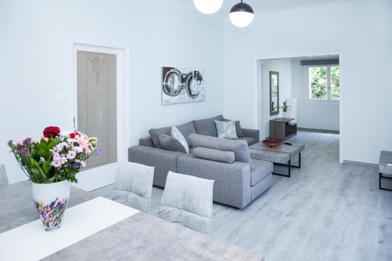 Sunny And Minimal In Glyfada With 3 Bdrm *