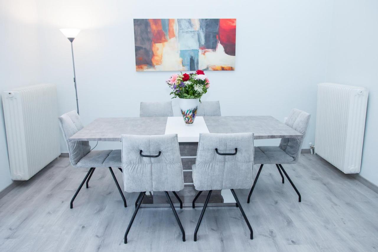Διαμέρισμα Sunny And Minimal In Glyfada With 3 Bdrm *