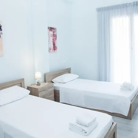 Sunny And Minimal Apt In Glyfada With 3 Bdrm Athens Exterior photo