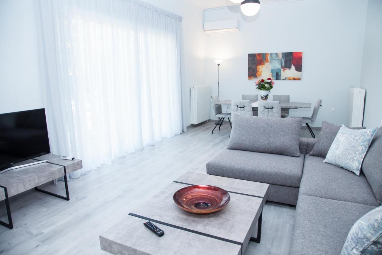 Sunny And Minimal In Glyfada With 3 Bdrm * Athens
