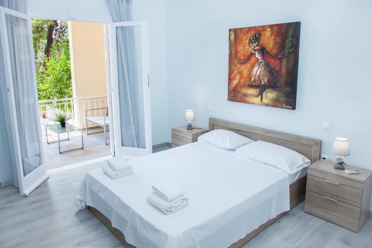 Sunny And Minimal In Glyfada With 3 Bdrm